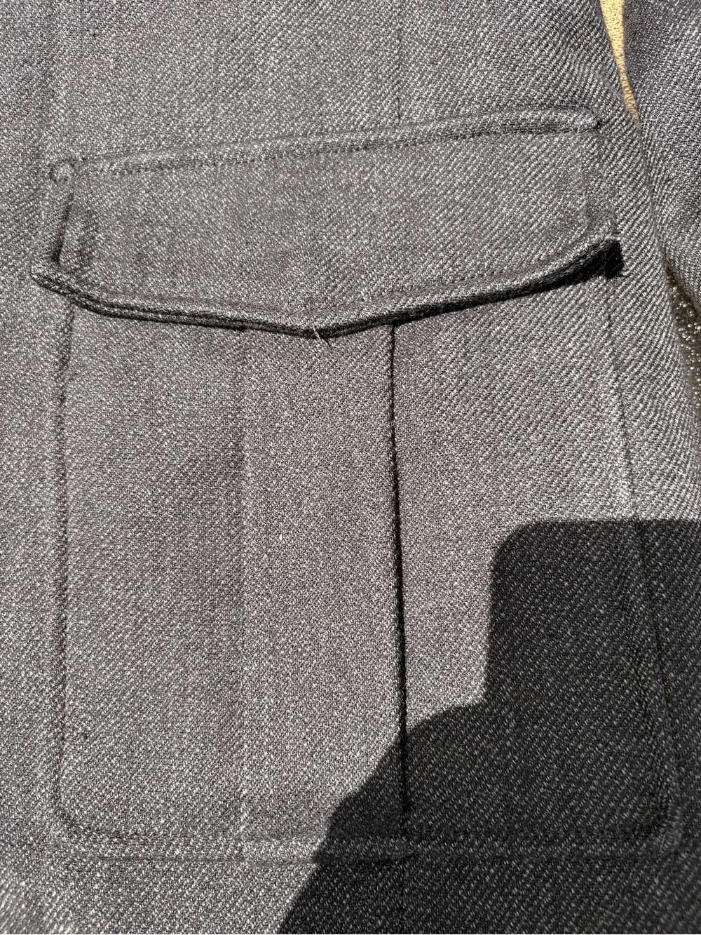 la Chateau Men's Dark Gray Wool Blend Button-Front Coat. Size small fitted. - Picture 4 of 11